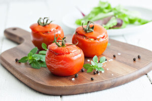Tomaten lassen sich nach Belieben füllen (Quelle: fotolia.com)