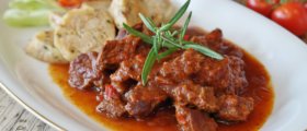 goulash-2872112